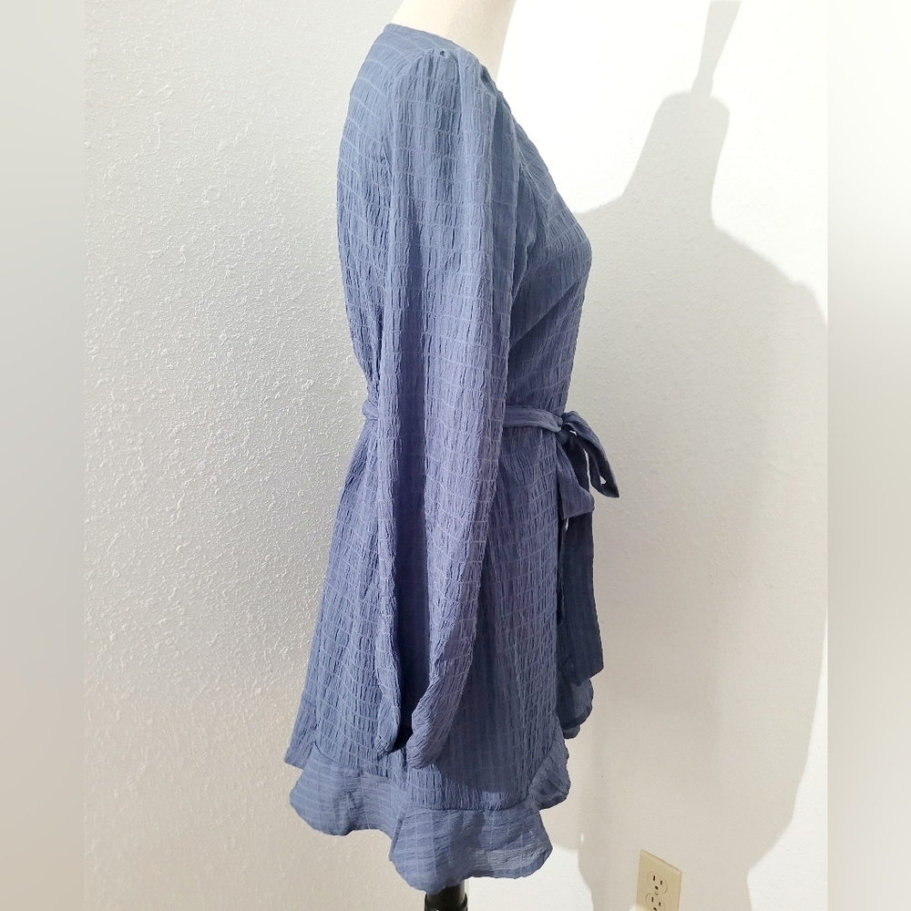 SO Woman's Faux Wrap Ruffle Hem Dress Blue Textured Long Sleeve Size Medium NEW - Picture 3 of 13